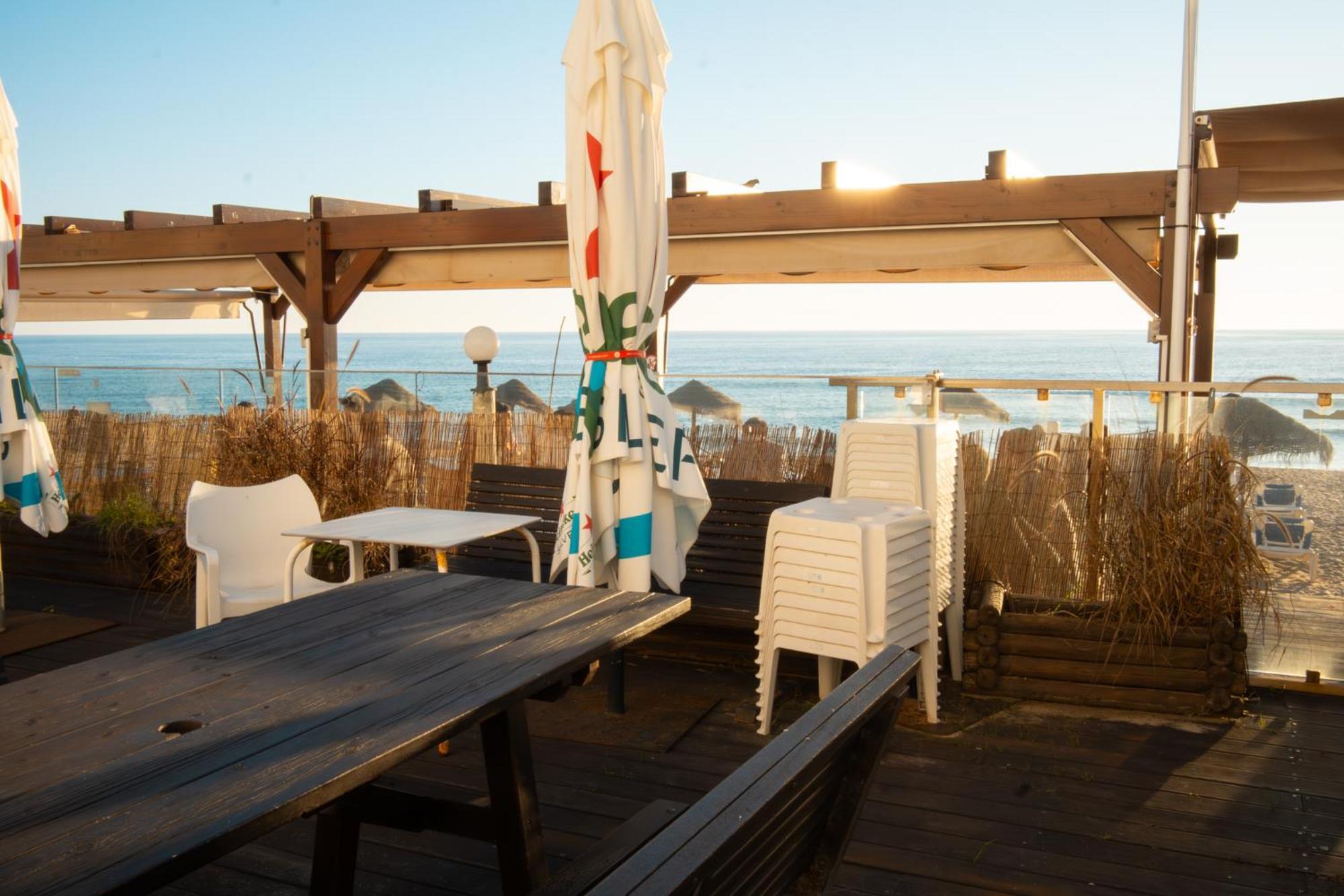 Wax Suite Life Is A Beach FAO Exterior photo