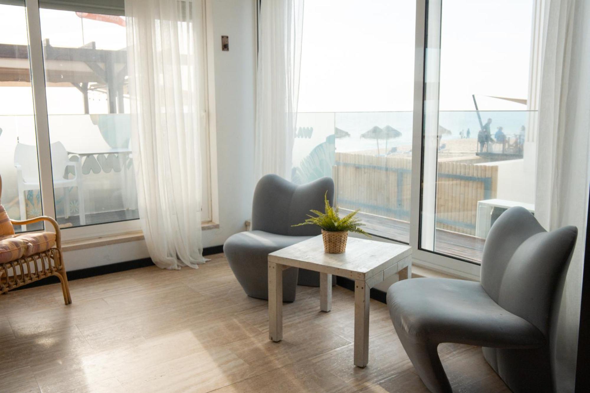 Wax Suite Life Is A Beach FAO Exterior photo